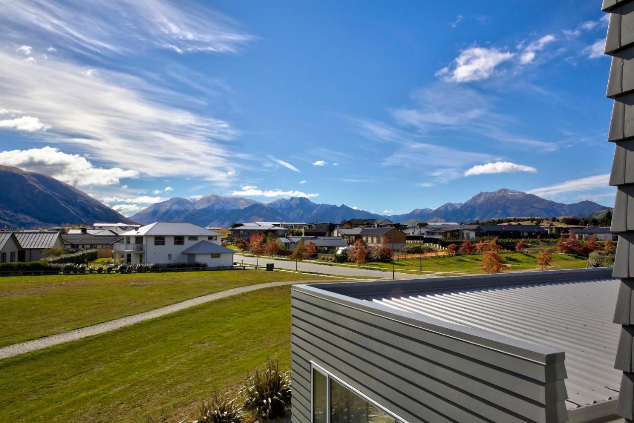 Villa Infinity And Beyond à Wanaka Extérieur photo