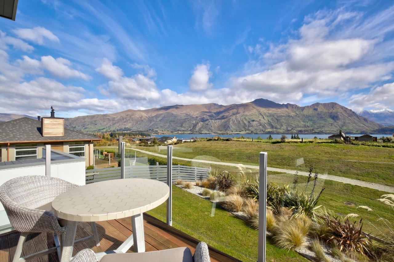 Villa Infinity And Beyond à Wanaka Extérieur photo