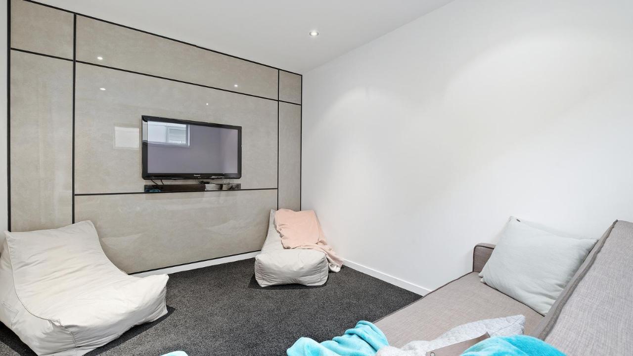 Villa Infinity And Beyond à Wanaka Extérieur photo