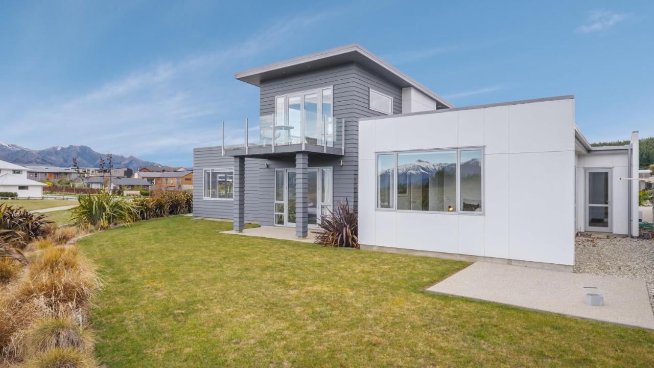 Villa Infinity And Beyond à Wanaka Extérieur photo